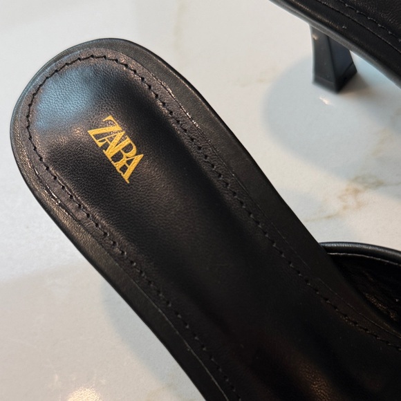 Zara Black Pointed Toe Slip-On Heels - Picture 2 of 4